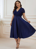 Plus Size V-neck Lace A-line Cocktail Dress with Pockets