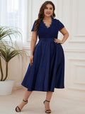 Plus Size V-neck Lace A-line Cocktail Dress with Pockets
