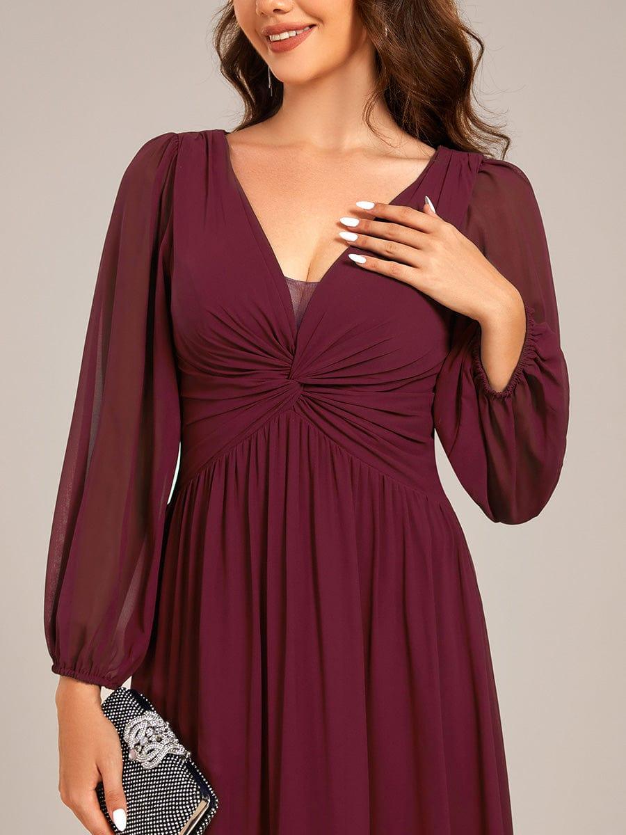 Elegant Chiffon Pleated A-Line Formal Dress with Long Sleeves