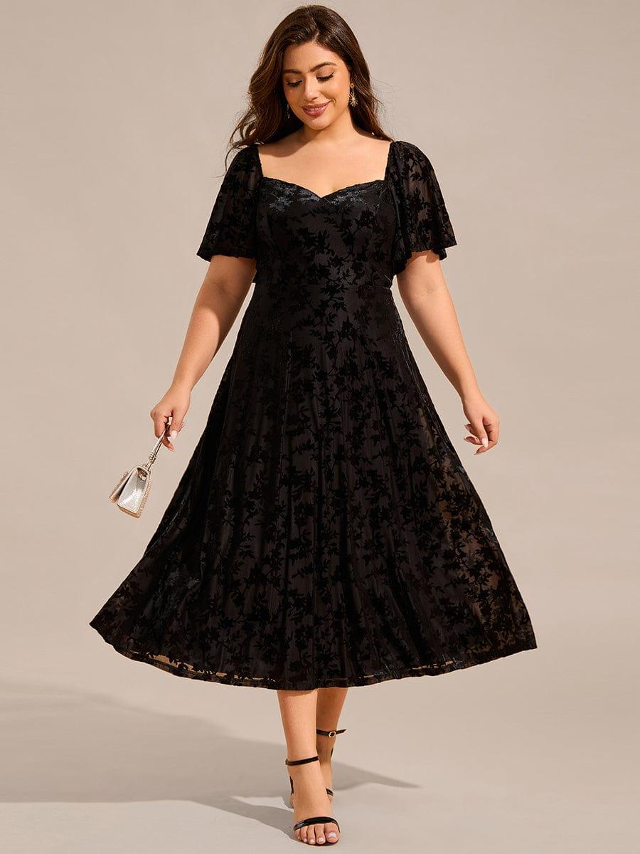 Plus Size Sweetheart Velvet Wedding Guest Dress with Short Sleeve