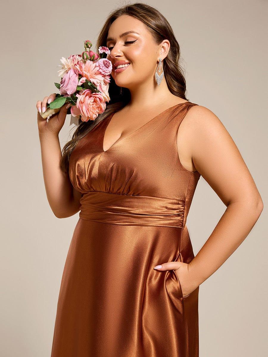 Plus Size V-Neck Empire Waist Bridesmaid Dress with Pockets