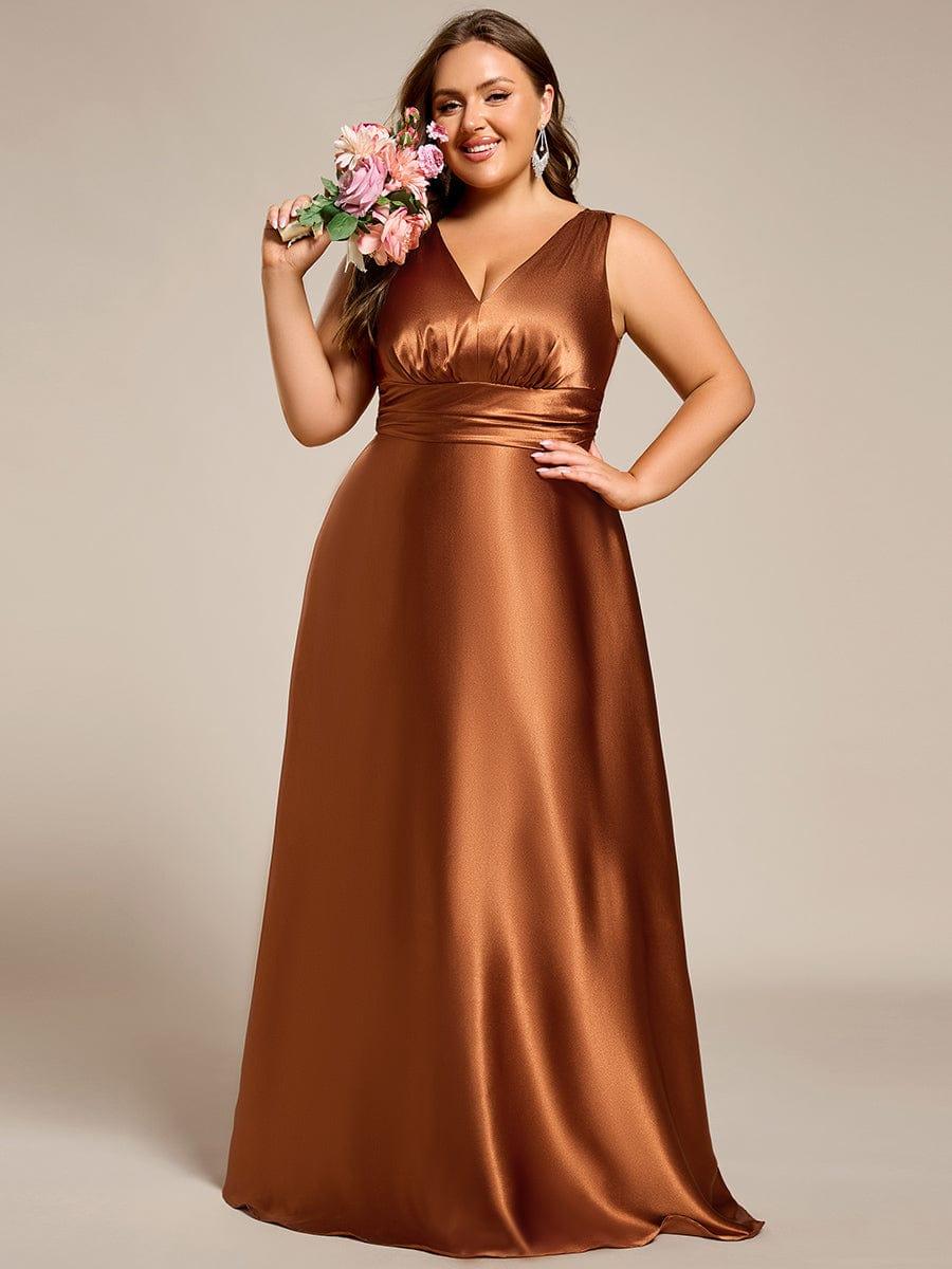 Plus Size V-Neck Empire Waist Bridesmaid Dress with Pockets