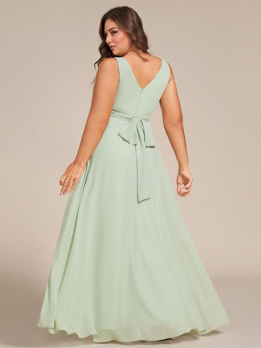 Plus Size Sleeveless Pleated Chiffon Bridesmaid Dress