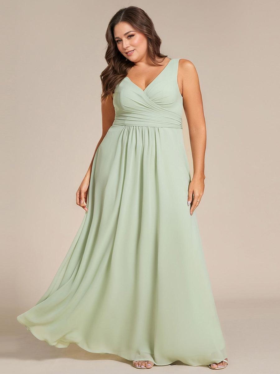 Plus Size Sleeveless Pleated Chiffon Bridesmaid Dress