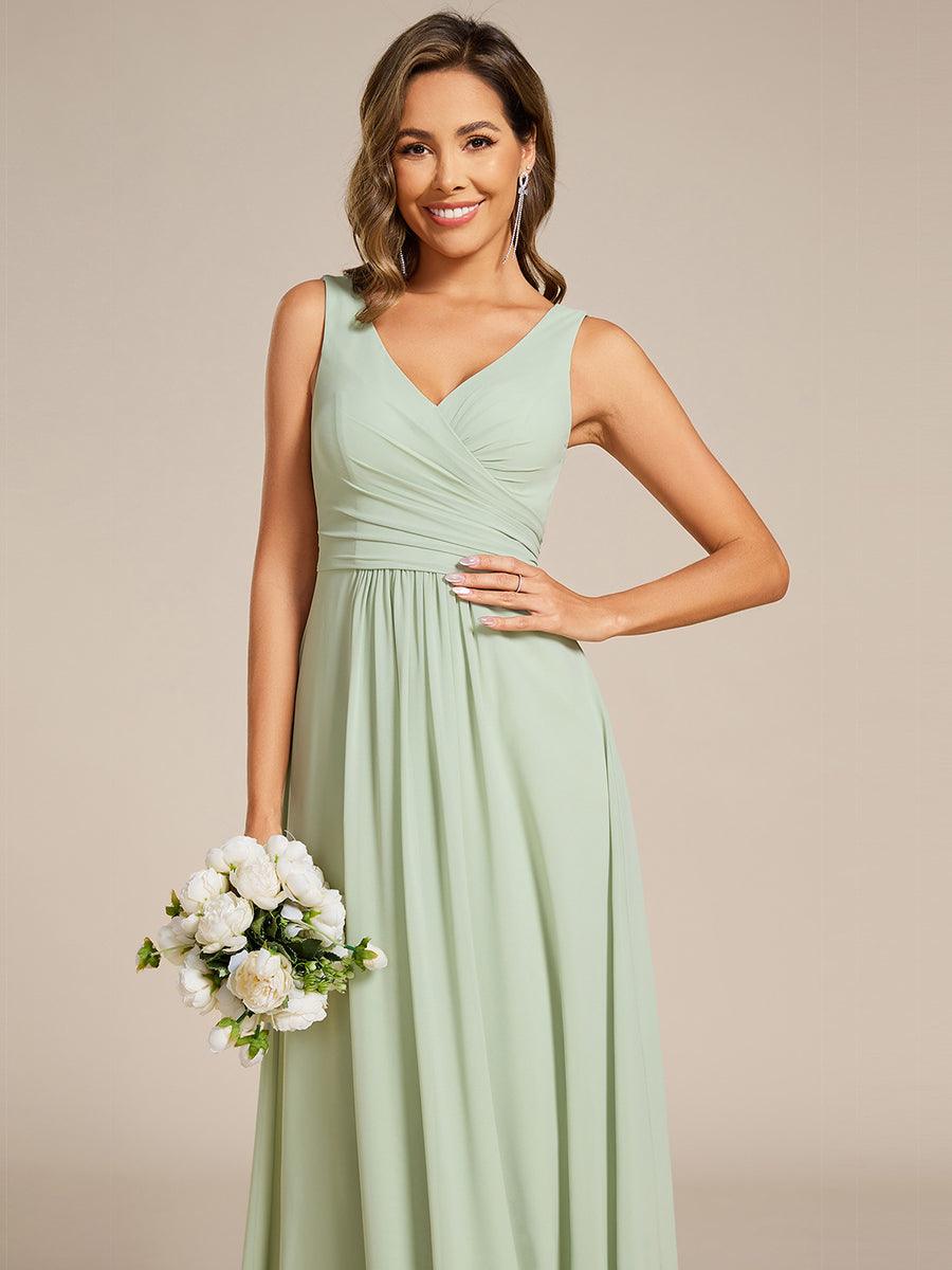 Simple V-Neck Sleeveless Pleated Chiffon Bridesmaid Dress