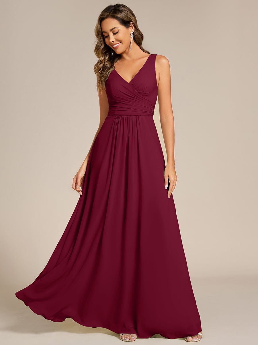 Simple V-Neck Sleeveless Pleated Chiffon Bridesmaid Dress